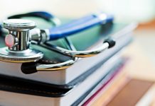 臨床記録作成AIツール: DAX-Copilotは医師の臨床文書作成の負担を軽減するか