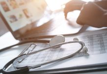 臨床記録作成AIツール: DAX-Copilotは医師の臨床文書作成の負担を軽減するか