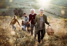 イタリア PatchAiとロシュ – がん患者健康管理AIプラットフォーム